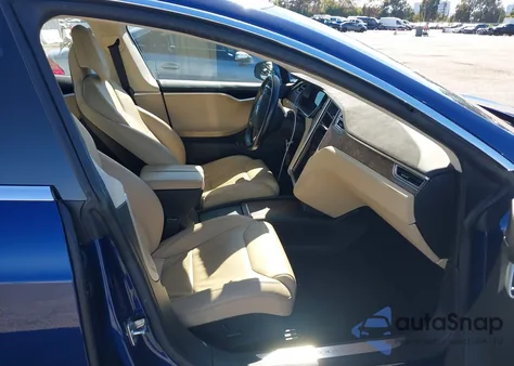 2017 Tesla Model S 100D/60D/75D/90D/P100D z USA, uszkodzony, nr VIN 5YJSA1E28HF200188